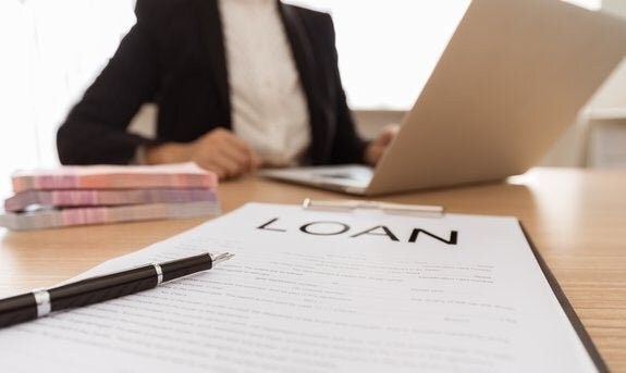 What Are the Main Differences Between Commercial Real Estate Loans and Residential Loans?