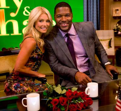 b2ap3_thumbnail_1346779067_kelly-ripa-michael-strahan-article.jpg